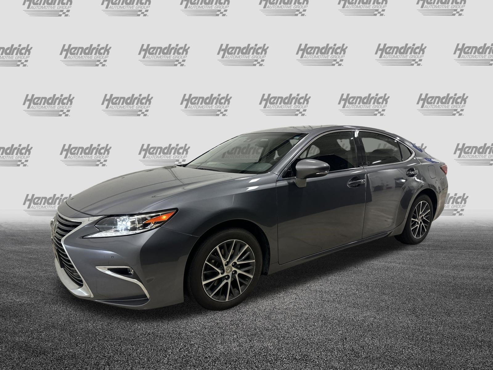 Used 2017 Lexus ES 350 w/ Luxury Package FWD image 5