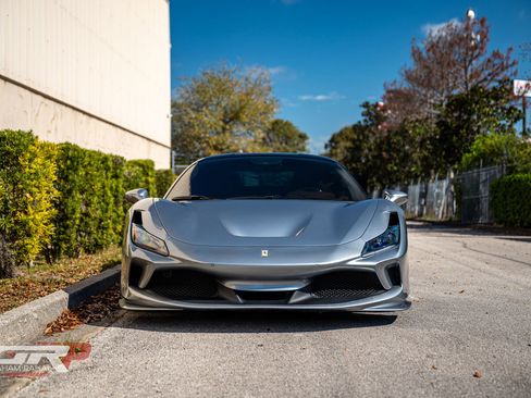 Used 2021 Ferrari F8 Tributo RWD image 8