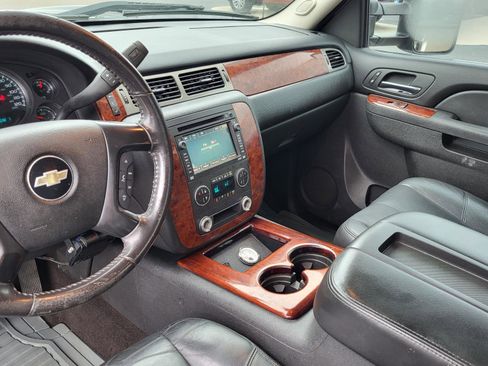 Used 2010 Chevrolet Silverado 3500 LTZ AWD/4WD image 25