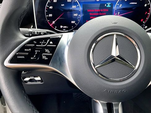 Used 2025 Mercedes-Benz GLC 300 4MATIC image 20