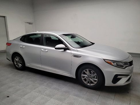 Used 2019 Kia Optima LX FWD image 11