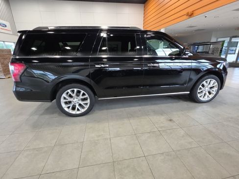 Used 2018 Ford Expedition Max Limited w/ Equipment Group 302A AWD/4WD image 6