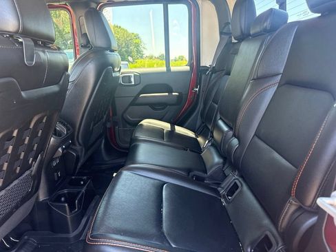 Used 2021 Jeep Gladiator Mojave AWD/4WD image 6