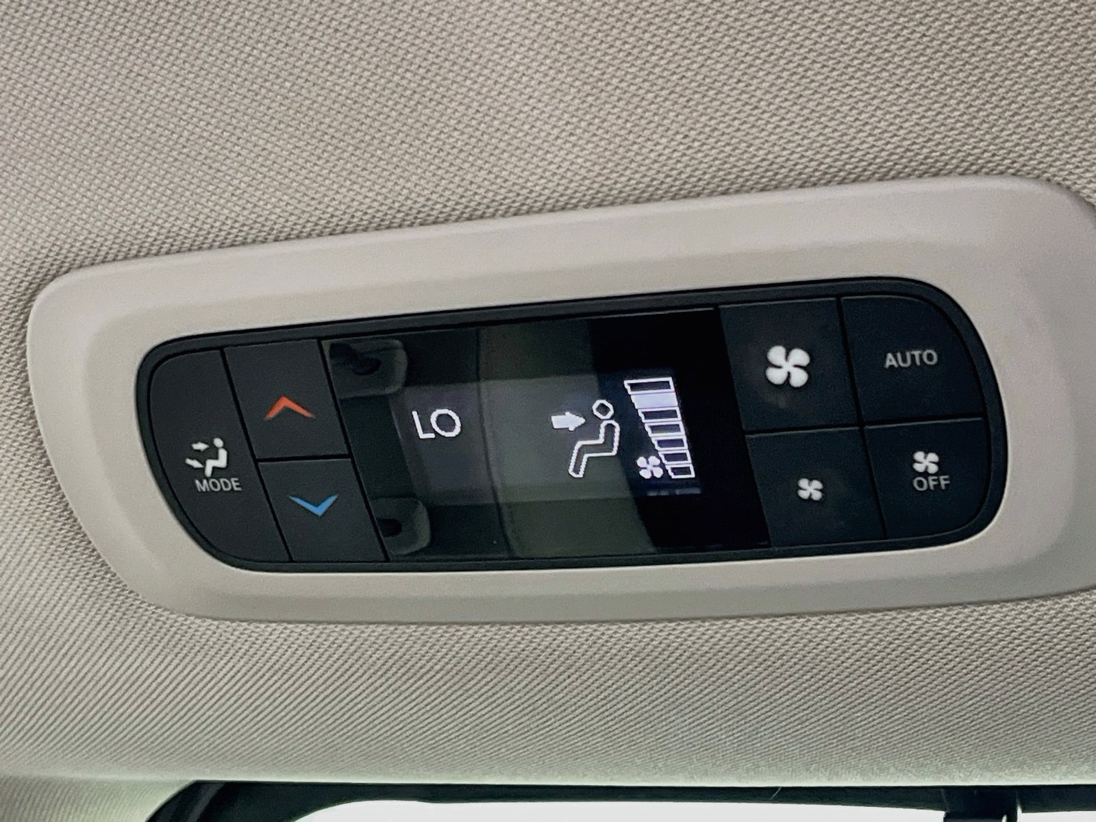 Used 2021 Chrysler Pacifica Touring-L FWD image 33