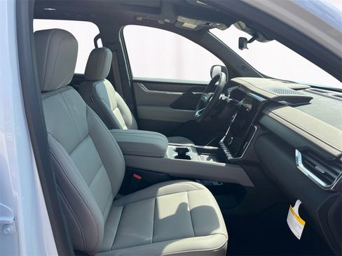 New 2026 GMC Acadia Elevation w/ Super Cruise Package image 15