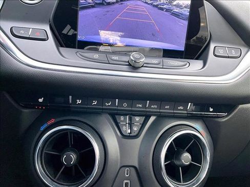 Used 2020 Chevrolet Blazer LT image 20