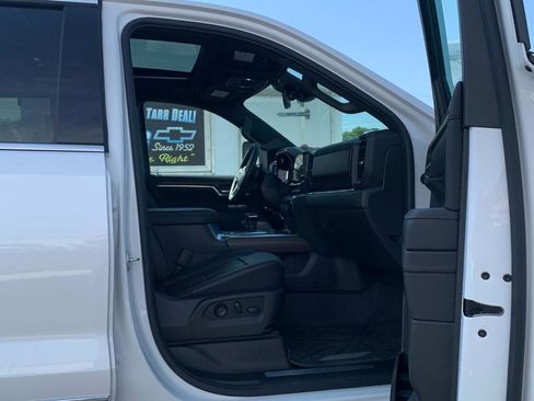 Used 2024 Chevrolet Silverado 1500 High Country w/ High Country Premium Package image 30