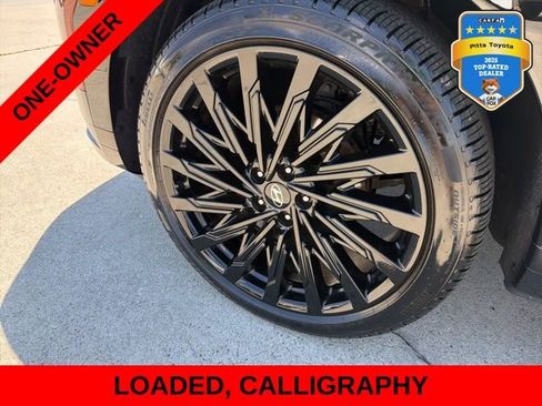 Used 2025 Hyundai Santa Fe Calligraphy w/ Tow & Go Package FWD image 9