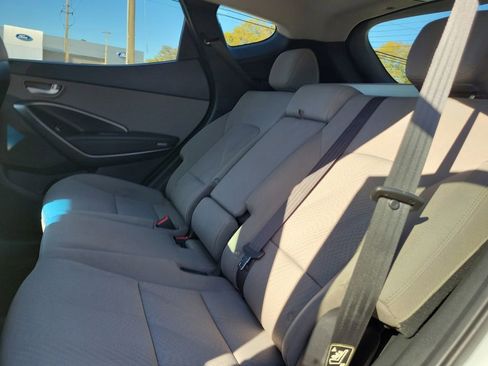 Used 2017 Hyundai Santa Fe Sport image 11