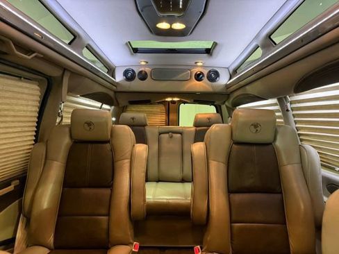 Used 2017 Chevrolet Express 2500 image 28