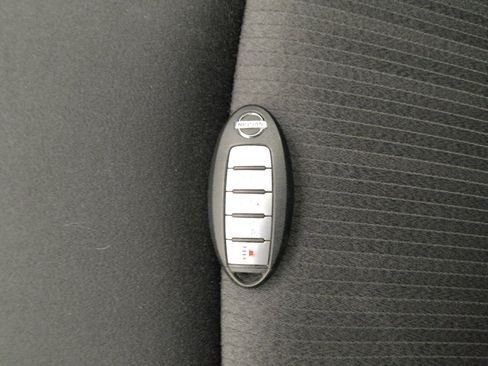 Used 2020 Nissan Altima 2.5 S FWD image 32