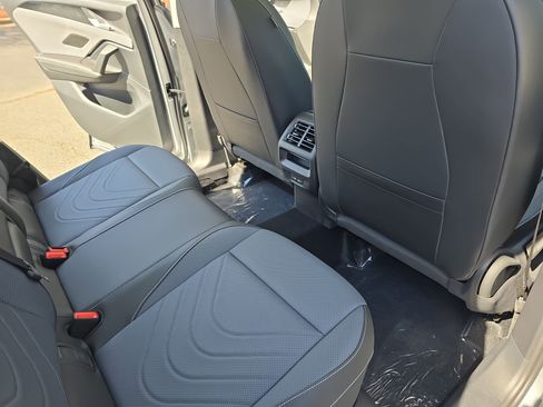 New 2026 Volkswagen Tiguan SE image 11