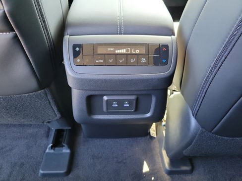 New 2026 Nissan Pathfinder SL FWD image 15