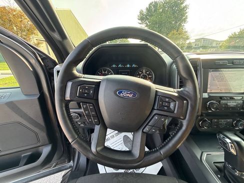 Used 2019 Ford F150 XLT w/ Equipment Group 302A Luxury AWD/4WD image 18