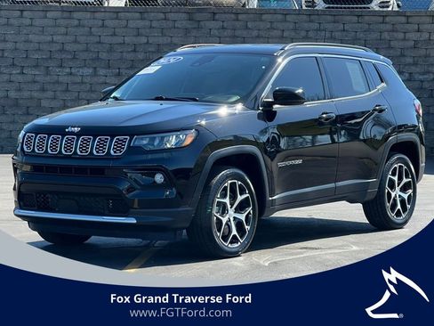 Used 2024 Jeep Compass Limited AWD/4WD image 1