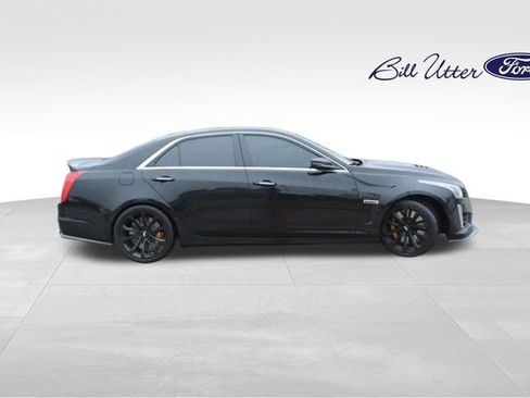 Used 2016 Cadillac CTS V w/ Carbon Fiber Package image 4