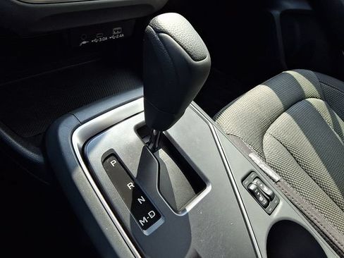 Used 2024 Subaru Crosstrek 2.0i Premium AWD/4WD image 16