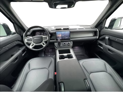 Used 2025 Land Rover Defender 110 S AWD/4WD image 38