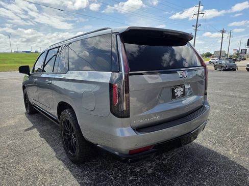 Used 2023 Cadillac Escalade ESV Sport Platinum AWD/4WD image 5