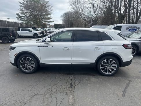 Used 2023 Lincoln Nautilus Reserve image 8