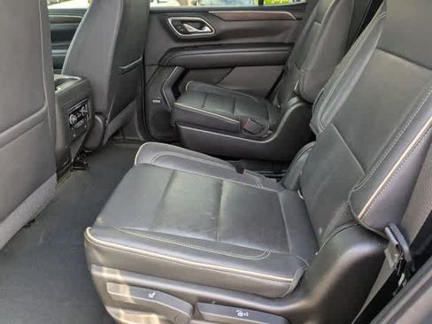 Used 2021 Chevrolet Tahoe Premier AWD/4WD image 17