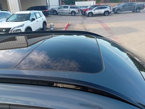 Used 2025 MAZDA CX-50 AWD 2.5 Hybrid w/ Premium Pkg image 8