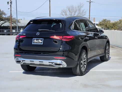 Certified 2025 Mercedes-Benz GLC 300 image 8