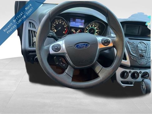 Used 2014 Ford Focus SE image 1