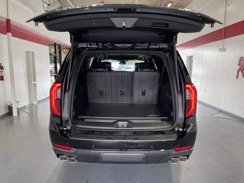 New 2026 GMC Yukon XL Denali Ultimate image 8