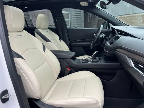 Used 2021 Cadillac XT4 Sport AWD/4WD image 9