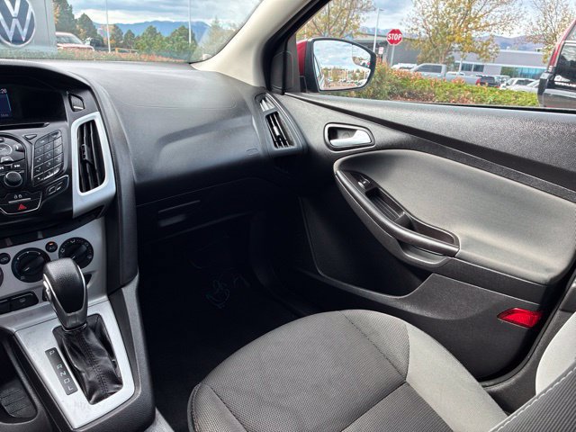 Used 2014 Ford Focus SE FWD image 20