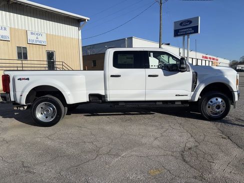 New 2026 Ford F450 XLT w/ Snow Plow Prep Package image 10