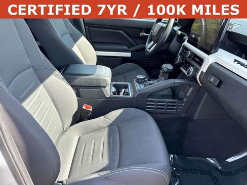 Used 2024 Toyota Tacoma TRD Off-Road AWD/4WD image 9