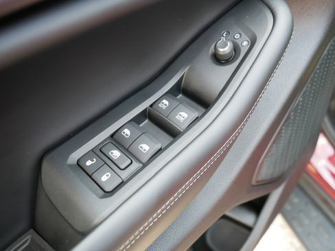 Used 2025 Jeep Grand Cherokee Laredo w/ Luxury Tech Group I AWD/4WD image 19