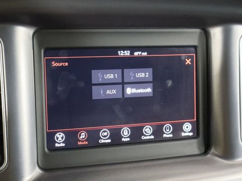 Used 2021 Dodge Charger SXT w/ Leather Interior Group image 32