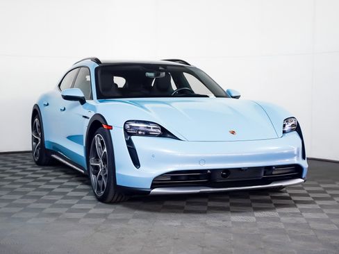 Used 2024 Porsche Taycan 4 Cross Turismo image 8