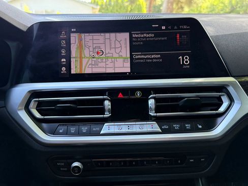 Used 2022 BMW 330i Sedan w/ Premium Package 2 RWD image 16