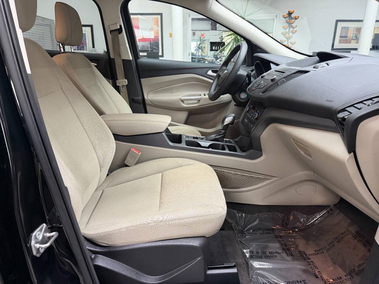 Used 2018 Ford Escape SE FWD image 17