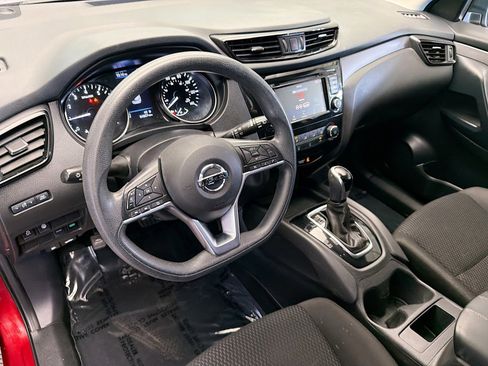 Used 2020 Nissan Rogue Sport S FWD image 7