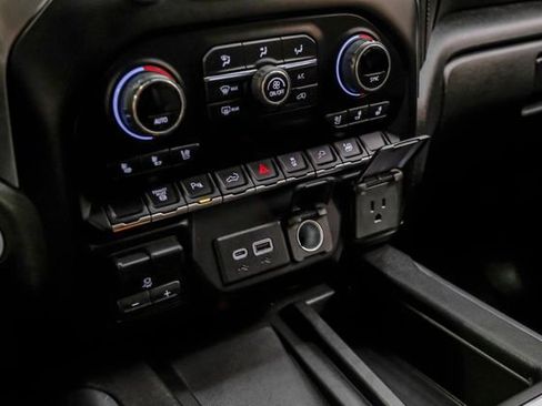 Used 2022 Chevrolet Silverado 2500 LTZ w/ LTZ Plus Package image 24