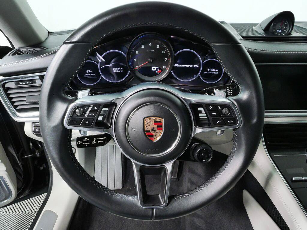 Used 2017 Porsche Panamera 4S AWD/4WD image 9