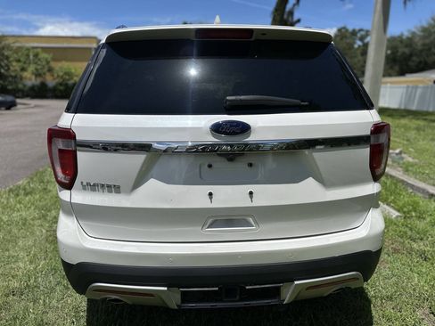 Used 2017 Ford Explorer Limited w/ Equipment Group 301A FWD image 6