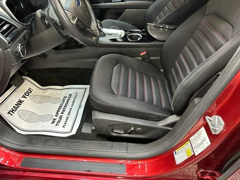 Used 2014 Ford Fusion SE FWD image 18