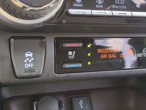 Certified 2021 Toyota RAV4 Limited AWD/4WD image 23