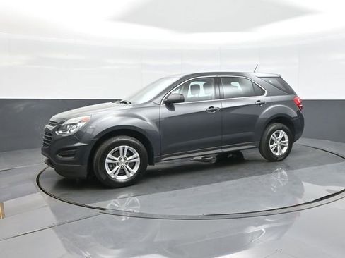 Used 2017 Chevrolet Equinox LS image 7