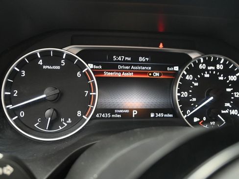 Used 2023 Nissan Rogue SV image 18