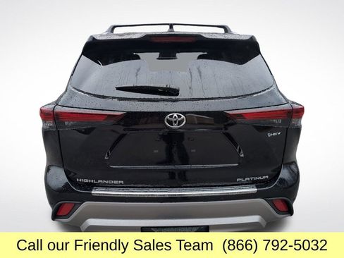 New 2026 Toyota Highlander Platinum AWD/4WD image 4