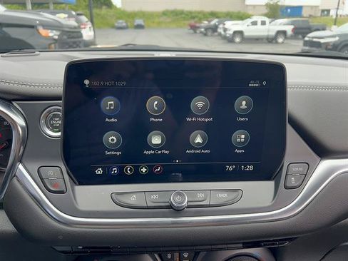 Used 2024 Chevrolet Blazer LT w/ Convenience Package FWD image 18