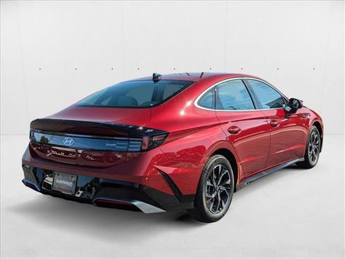 Used 2024 Hyundai Sonata SEL image 2