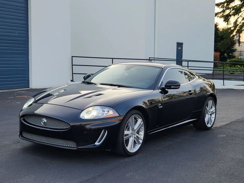 Used 2010 Jaguar XKR R RWD image 1